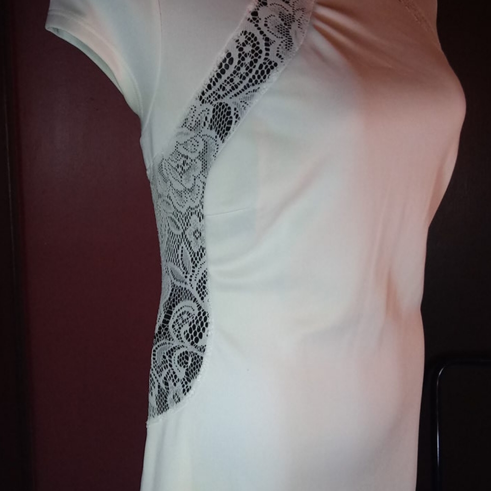 DC  Dress - Picture 2 of 3